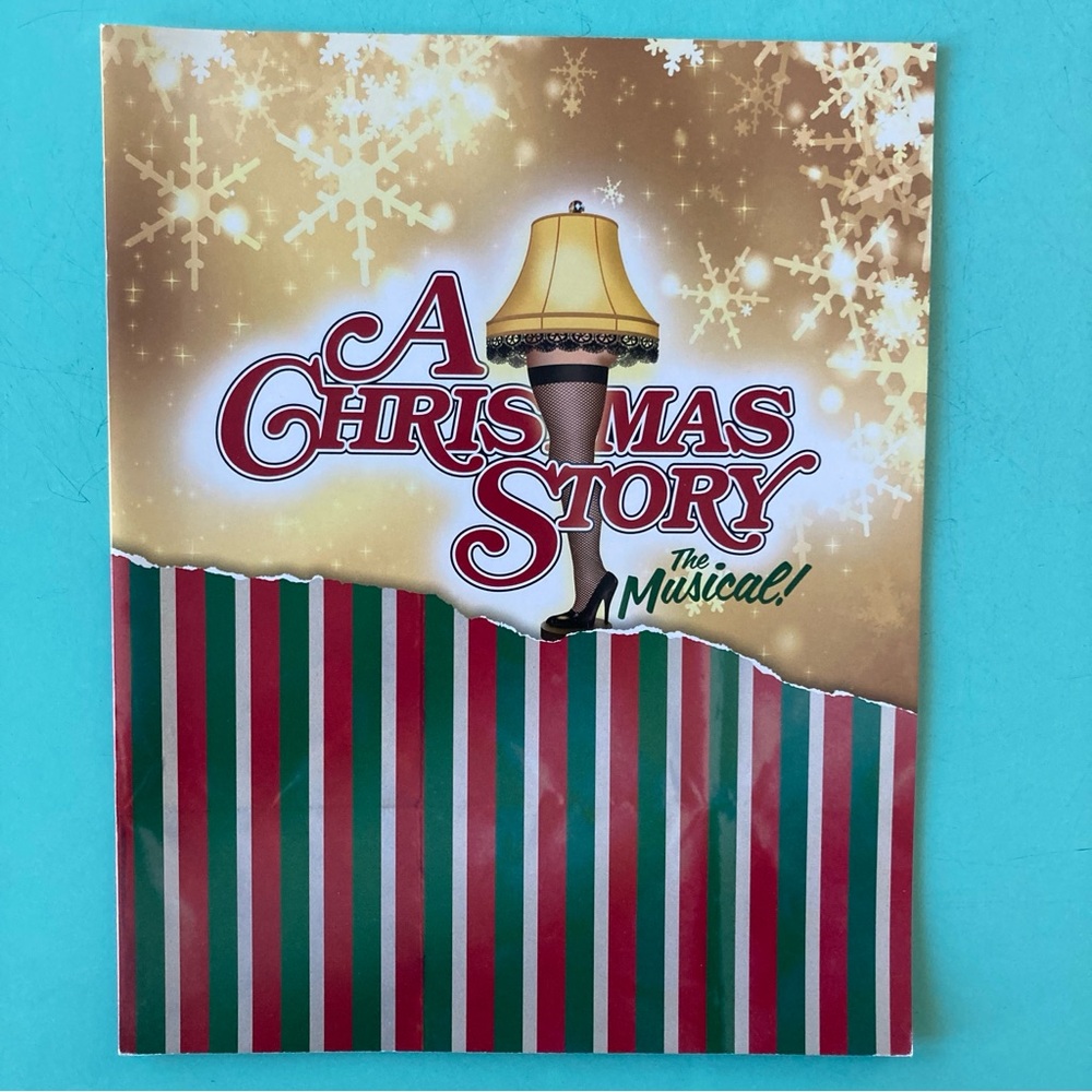 A Christmas Story Large Souvenir Program 9.5X12 Original Tour 2011 Cast Color